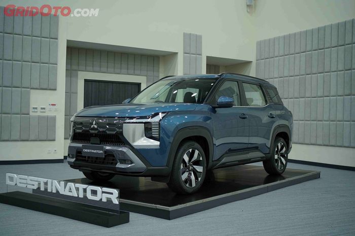 mitsubishi pajero sport, suv medium, Mitsubishi Destinator, harga mitsubishi destinator, Mitsubishi Pajero Sport Belum Kebeli, Destinator Bisa Jadi Pilihan