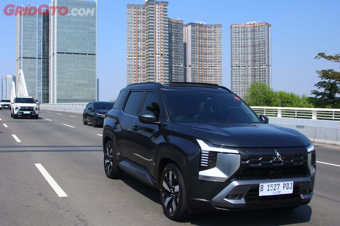 mobil baru, 2025, first drive, Mitsubishi Destinator, Begini Rasanya Pertama Kali Nyetir Mitsubishi Destinator di Jalan Raya