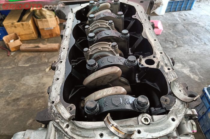 piston, copotan, kruk as, crankshaft, Ex singapore, Murah Banget, Kruk As Mobil Copotan Ex Singapore Cuma Dihargai Segini