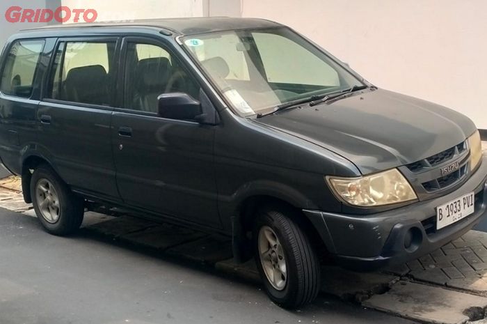 isuzu panther bekas, Panther Bekas, mobil bekas panther, raja tanjakan, harga mobil bekas isuzu panther, Raja Tanjakan Mobil Bekas Isuzu Panther Rp 80 Jutaan, Simak Tahunnya