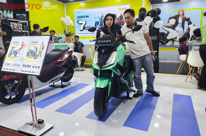 motor listrik, alva, Alva Cervo, Alva N3, GIIAS 2025, Jangan Lewat, Motor Listrik Alva Diskon Rp 7 Juta Selama GIIAS 2025
