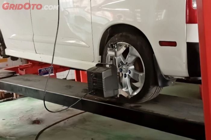 mobil, balancing, spooring, spooring ban mobil, Spooring balancing, Baru Tahu, Ternyata Ini Manfaat Spooring dan Balancing Buat Mobil