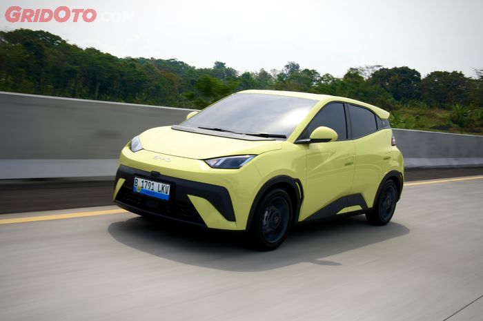 Penjualan BYD, GIIAS 2025, denza, BYD Atto 1, BYD Raup 4.195 SPK di GIIAS 2025, Atto 1 Berpotensi Jadi Kontributor Terbesar