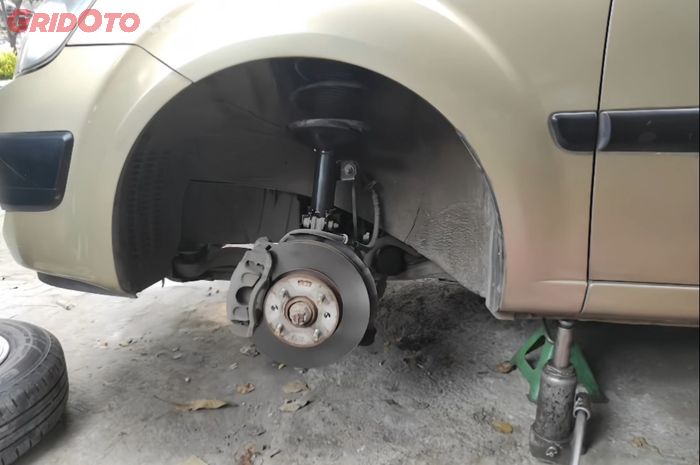 mobil, Servis, shockbreaker, Stabilizer, Kaki-kaki, spooring, Catat, Ini Waktu yang Tepat Buat Servis Bagian di Kaki-kaki Mobil
