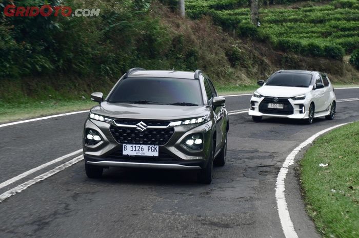 toyota agya, Toyota Agya GR Sport, Suzuki Fronx, Suzuki Fronx GL, Harga Beda Tipis, Lebih Jago Nanjak Agya GR Sport Atau Fronx GL?