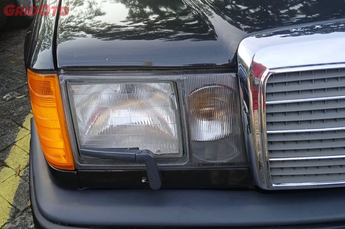 aksesoris, mercedes-benz, w124, Geleng Kepala, Aksesoris Tiang Bendera Mercy W124 Diharga Rp 8 Juta