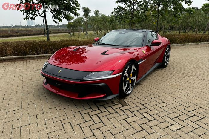 first drive, PT Eurokars Prima Utama, Ferrari 12Cilindri, Dodici Cilindri, Begini Rasanya Nyetir Ferrari 12Cilindri di Indonesia, Monster 830 Dk