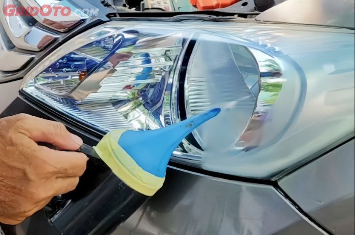 mobil, lampu, buram, mika, mika lampu, Simak Trik Membersihkan Headlamp dari Jamur Biar Mika Tetap Kinclong
