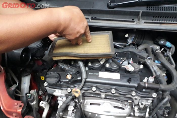 mobil bekas, filter udara, filter udara mobil, kapan ganti filter udara, penyebab filter udara harus ganti, penyebab filter udara mobil harus ganti, Ini Sebabnya Filter Udara Mobil Bekas Harus Ganti Tiap 25.000 kilometer