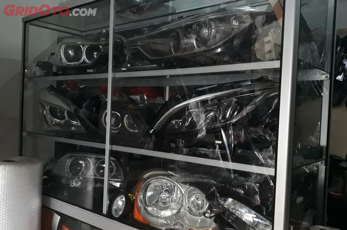 mobil, lampu, reflektor, mika, headlamp mobil, headlamp, Sebelum Beli Headlamp Mobil Copotan, Harus Perhatikan Bagian Ini!