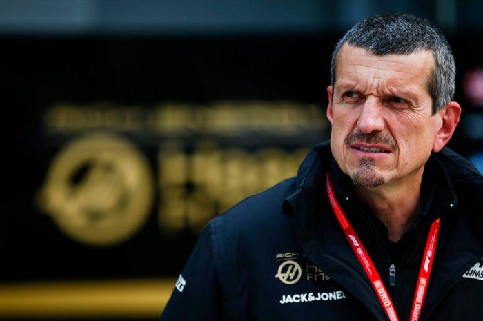 MotoGP, herve poncharal, Guenther Steiner, tech3, Mantan Bos Tim F1 Tertangkap Kamera Muncul di MotoGP Catalunya, Apa Misinya?