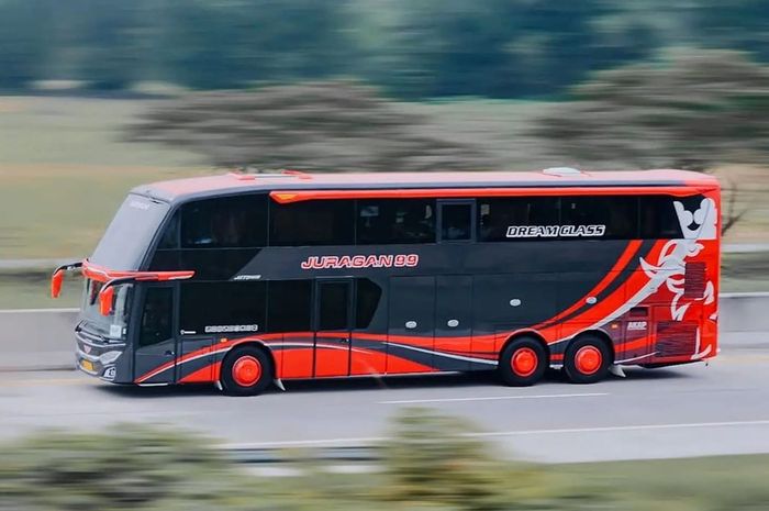 bus malam, Mercedes-Benz OH 1626, juragan99, PO Juragan99 Trans, PO Juragan99 Trans Hadirkan Jam Keberangkatan Malam, Sampai Jakarta Pagi Enggak Banyak Mampir