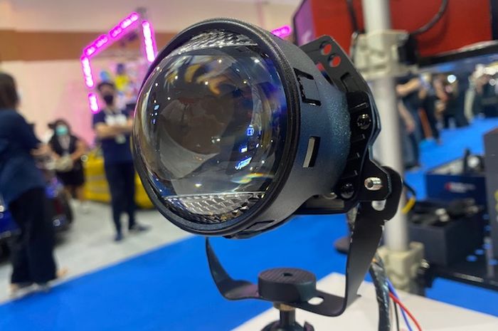 lampu, autovision, projector led, BiLED, lampu biled, Semakin Banyak Dipakai Modif, Lampu Bi-LED Kuat Berapa Lama?