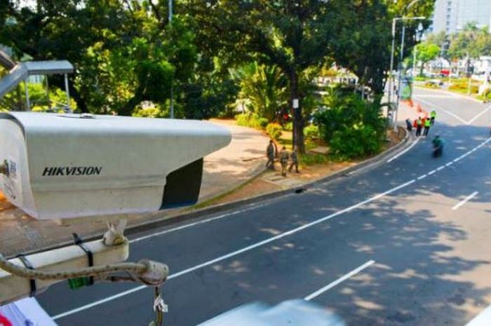 kamera tilang elektronik, pelanggaran tilang elektronik, tilang kendaraan, kamera tilang, Kamera ETLE Tak Bisa Diakali, Pelanggaran Ini Dendanya Tembus Rp 20 Juta