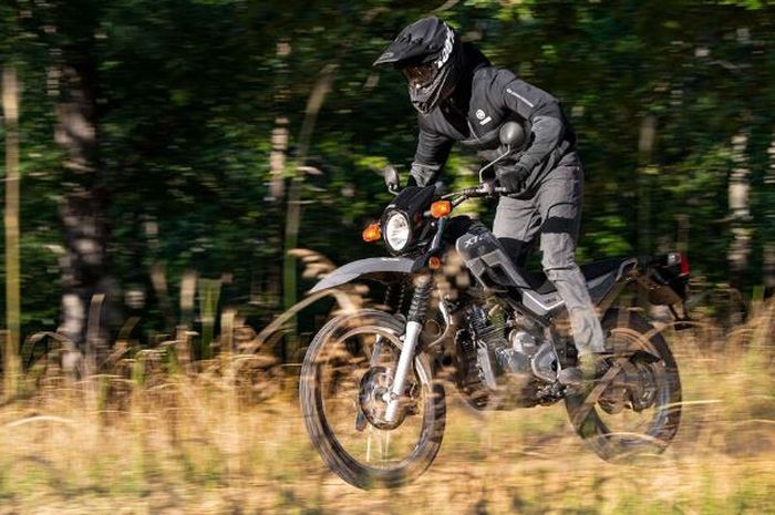 Amerika Serikat, yamaha, trail jadul, yamaha xt250, motor dual purpose, Punya Aura Motor Trail Jadul, Yamaha XT250 Model 2025 Bisa Jalan 264 KM Sekali Full Tank