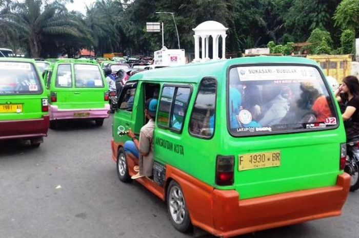 bogor, sopir angkot, angkot bogor, BISKITA, sopir angkot bogor, Ratusan Angkot di Bogor Akan Dipensiunkan, Sopir Terancam Jadi Pengangguran?