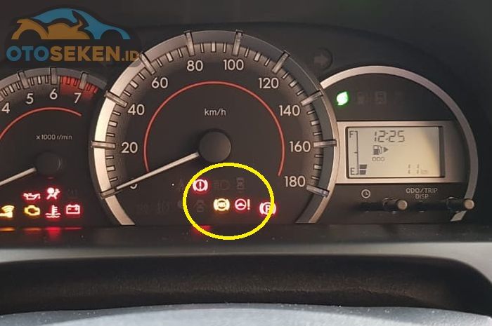 mobil bekas, Sensor ABS, sensor abs mobil, penyebab sensor abs menyala setelah menerjang banjir, sensor abs mobil nyala, Inilah Biang Keladi Sensor ABS Mobil Menyala Habis Terjang Banjir