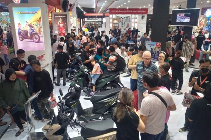 motor honda, penjualan motor, penjualan motor honda, Astra Honda Motor (AHM), Penjualan AHM 2025, AHM Jual 2,8 Juta Unit Motor Januari-Juli 2025, Matik Sumbang Segini