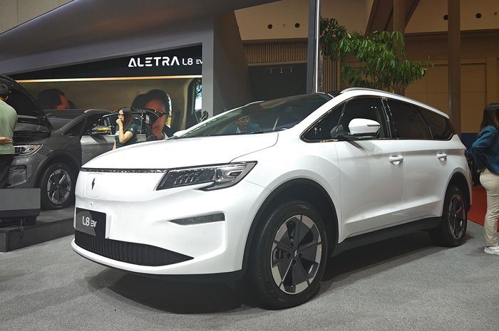 mobil listrik, Jusuf Hamka, MPV listirk, Aletra, Aletra L8 ev, Aletra L8 EV Mulai Dikirim ke Konsumen, Jusuf Hamka Beli Ratusan Unit
