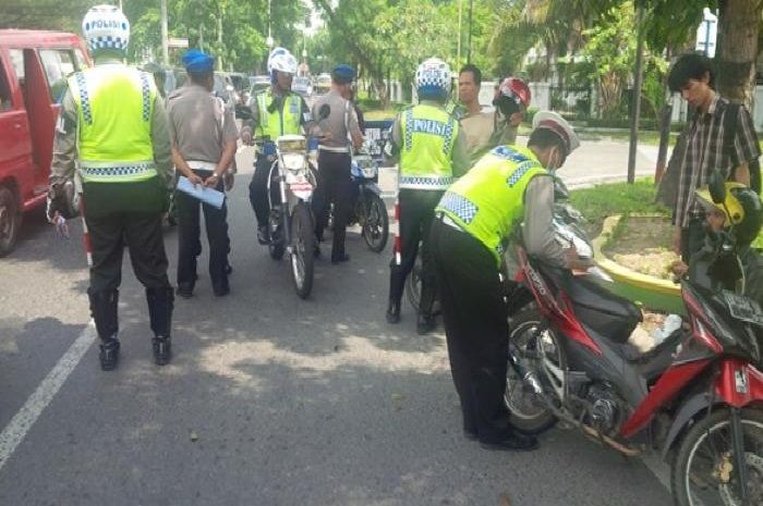 stnk, Polisi Sita Motor, penyitaan kendaraan, Polisi Sita Kendaraan, Akui Kalau Salah, Polisi Hanya Bisa Sita Motor Karena 5 Kesalahan Ini