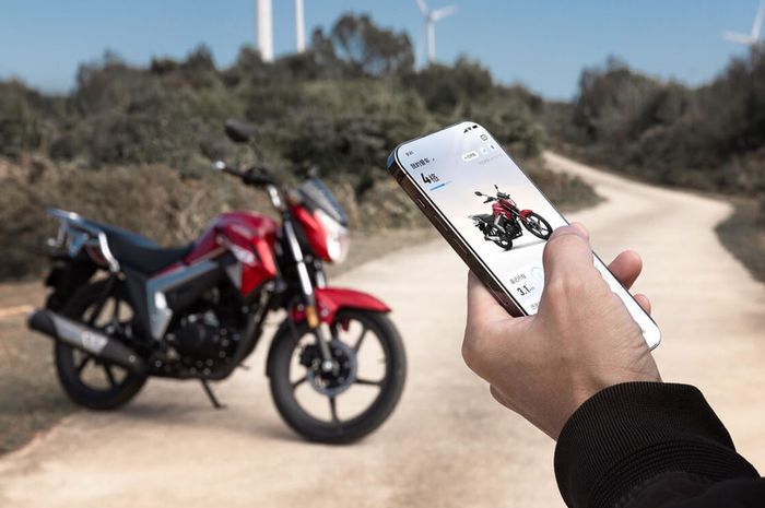Smartphone, safety riding, main hp, motoran, berkendara sambil memainkan smartphone, Bikers Harus Coba! Ini Cara Aman Gunakan Smarthone Saat Motoran