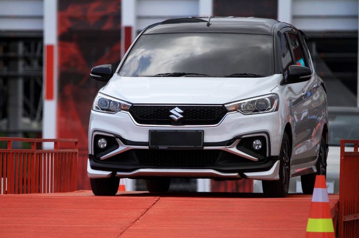 suzuki ertiga, insentif PPnBM, suzuki ertiga hybrid, Ertiga Hybrid, Harga Ertiga Hybrid, insentif mobil hybrid, Dapat Insentif Jadi Lebih Murah, Segini Harga Suzuki Ertiga Hybrid Per April 2025