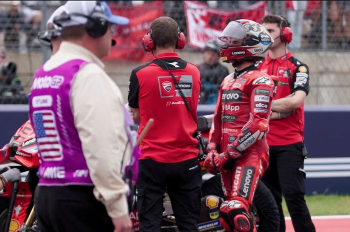MotoGP, Marc Marquez, motogp qatar, motogp amerika, start, Marc Marquez Ogah Disalahkan Soal Insiden Start di Amerika, Lalu Salah Siapa Dong?