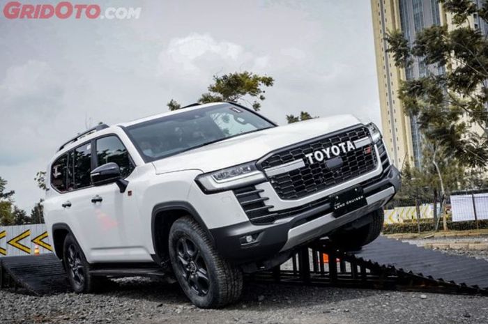 toyota, mobil baru, harga, toyota land cruiser, toyota land cruiser 300, Update Harga Toyota Land Cruiser April 2025, Harus Siapin Dana Segini