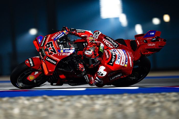 MotoGP, motogp qatar, tangki bensin, pecco bagnaia, sprint motogp, Alesan Terus, Pecco Bagnaia Kembali Salahkan Satu Part Motornya di Sprint MotoGP Qatar 2025