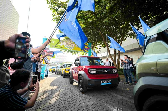 mobil listrik, vinfast, Mobil Listrik Vietnam, VinFast VF3, Penantian 2 Bulan, Ratusan VinFast VF 3 Sampai ke Garasi Konsumen