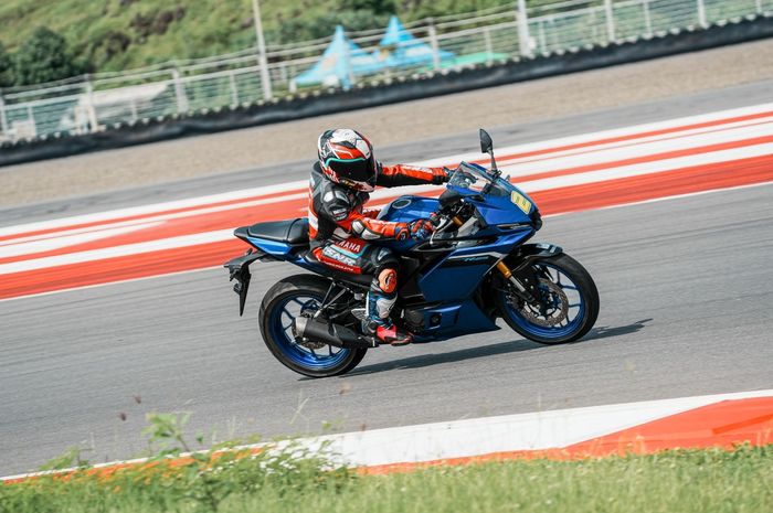 yamaha, yamaha r25, yzf-r25, Lebih Canggih dari Pendahulunya, Ini Fitur-fitur Baru Yamaha R25 Terbaru