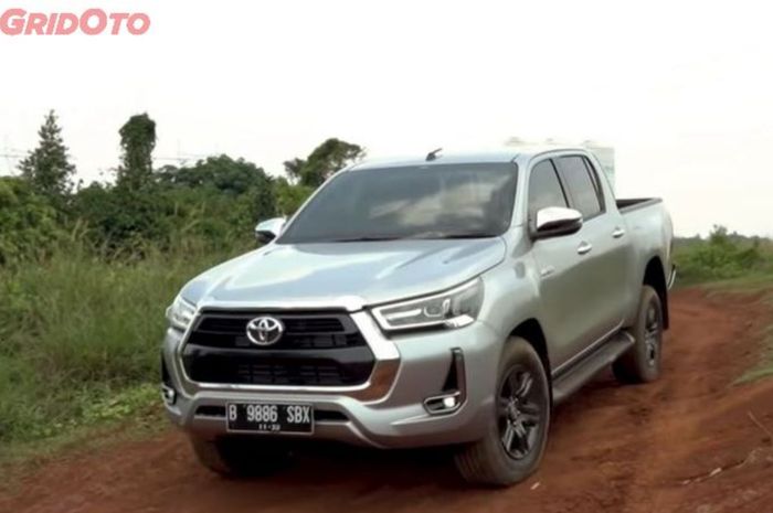 toyota, mobil baru, toyota hilux, double cabin, harga toyota hilux, Pilihan Double Cabin Tangguh, Update Harga Toyota Hilux Baru per April 2025