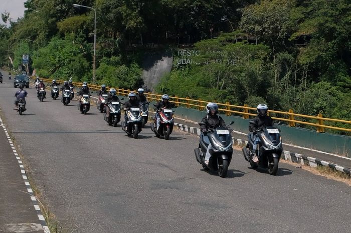 astra motor yogyakarta, RoadSync, honda new pcx 160, PCX 160 RoadSync, touring pcx 160, Selain Nyaman, Ini 5 Alasan Honda New PCX 160 RoadSync Cocok Buat Touring