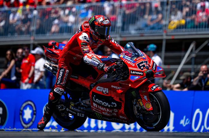 MotoGP, Marc Marquez, crash, Ducati, motogp spanyol, pecco bagnaia, Biang Keladi Crash Marquez, Bagnaia Bongkar Keanehan Motor Baru Ducati