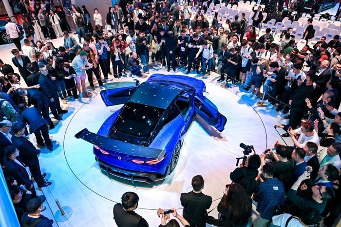 shanghai auto show, denza, denza z, Denza Z, Mobil Konsep Sport Denza Meluncur Perdana di Shanghai Auto Show 2025