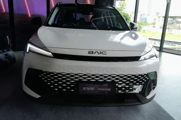 logo, emblem, BAIC X55-II, Baic X55 II Prime, Baic X55 II Lite, Tampil Lebih Segar, BAIC X55 II Juga Ganti Emblem, Ini Alasannya