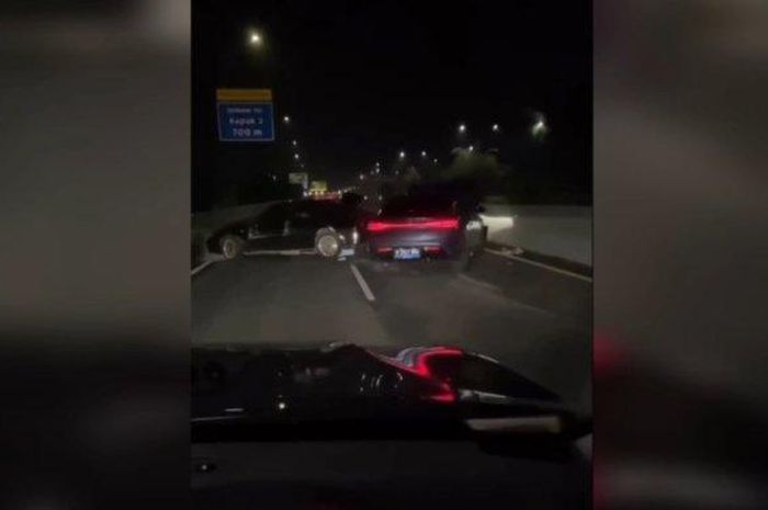 tabrak lari, byd seal tabrak mobil, Terungkap Sopir BYD Seal yang Kabur Usai Bikin Bayi 2 Bulan Terluka di Tol