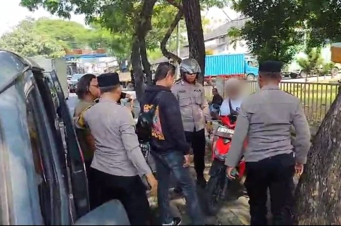 debt collector, pemotor, polres jakarta barat, mata elang, Polsek Cengkareng, Matanya Bikin Resah Pemotor, Polsek Cengkareng Amankan Debt Collector