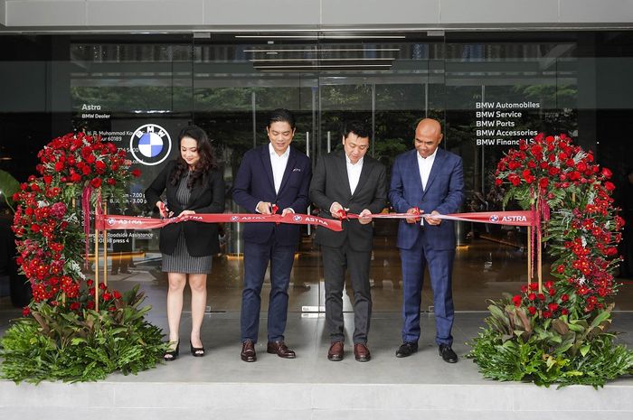 BMW Astra Surabaya, Dealer M BMW, Dealer Baru BMW, Dealer BMW Surabaya, Peter Sunny Medalla, BMW Bidik Para Crazy Rich Surabaya, Resmikan Dealer M Pertama di Jawa Timur