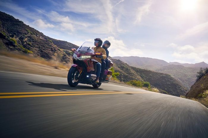 moge honda, gold wing, Honda Gold Wing, harga honda gold wing, Spesifikasi Honda Gold Wing, gold wing edisi spesial, Halo Sultan, Honda Gold Wing Edisi Spesial 50 Tahun Sudah Dirilis Nih, Intip Fitur dan Harganya