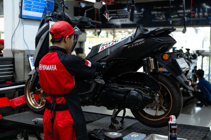 Yamaha Diagnostic Tools, bengkel resmi yamaha, Layanan Bengkel Yamaha, Garansi Servis Yamaha, Diskon Sparepart Yamaha, Pelanggan Dipuaskan, Ini Maksud Layanan Sebelum-Saat-Setelah di Bengkel Resmi Yamaha