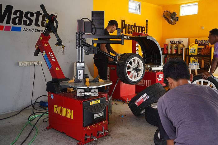drifting, brake fluid, PT Autochem Industry, MFoS, Begini Cara Autochem Industry Dukung Drifter Muda Lewat MFoS 2025
