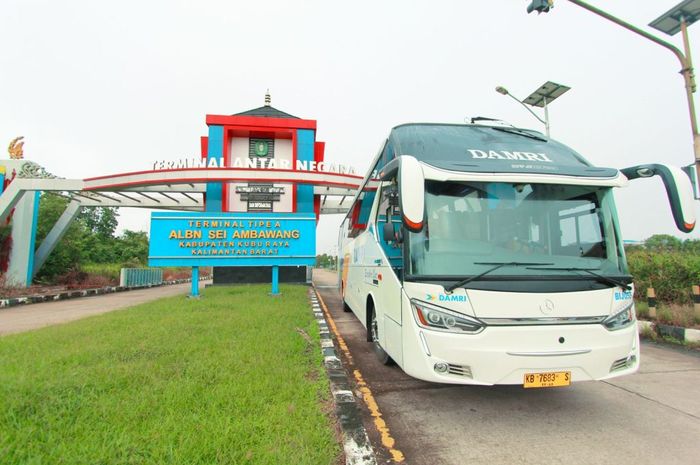 bus damri, damri, bus lintas negara, ALBN Damri, Tiket DAMRI Indonesia-Malaysia, Liburan ke Malaysia Jalur Darat, Ada Bus DAMRI Lintas Negara Dengan Harga Tiket Semurah Ini
