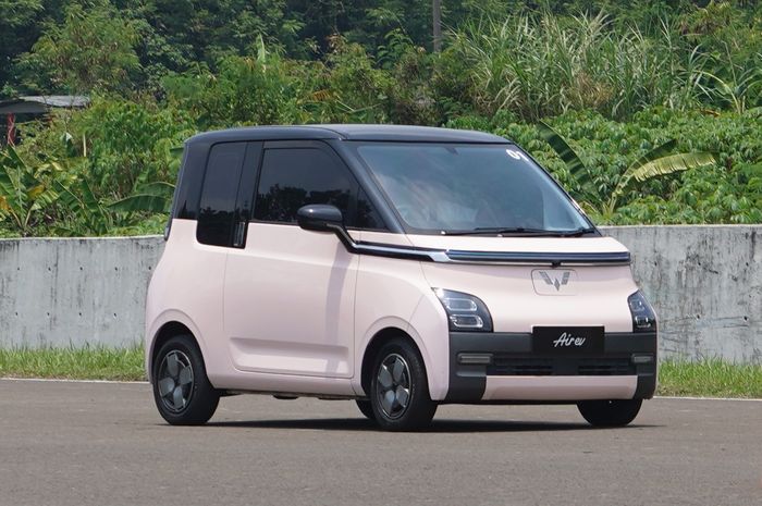 wuling, mobil listrik, Mobil Listrik Mungil, wuling air ev, BYD Atto 1, Wuling Sambut Kehadiran BYD Atto 1, Yakin Air ev Masih Punya Daya Saing