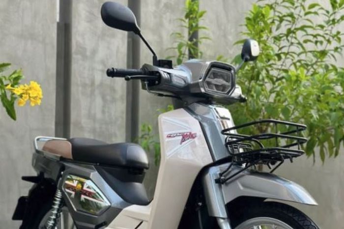vietnam, motor bebek, honda astrea, gpx rock, motor bebek retro, Motor Bebek Retro Ini Mirip Astrea Versi Modern, Bisa Jalan 216 KM Sekali Full Tank