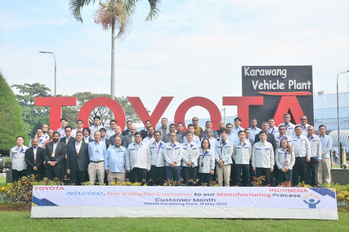 tmmin, PT Toyota Motor Manufacturing Indonesia, bob azam, Nandi Julyanto, Customer Month 2025, TMMIN Gelar Customer Month 2025, Libatkan Distributor Luar Negeri