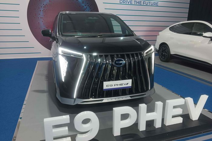 phev, GAC Aion, GAC E9 PHEV, GAC E9 PHEV Tampil di Indonesia, Akan Jadi Lawan Baru Alphard