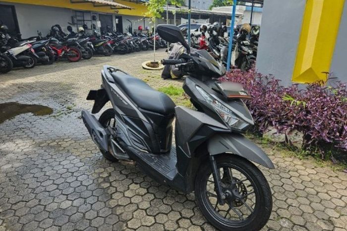 lelang mobil, lelang motor, Kendaraan Sitaan, Lelang Honda Vario 150, Lelang Toyota Harrier, Lelang 15 Unit Motor dan Mobil Milik Penunggak Pajak, Ada Honda Vario 150 Sampai Toyota Harrier