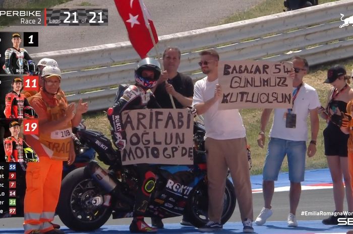 MotoGP, WorldSBK, Toprak Razgatlioglu, Arif, Sebut Nama Arif dan MotoGP, Ini Arti Selebrasi Toprak Razgatlioglu