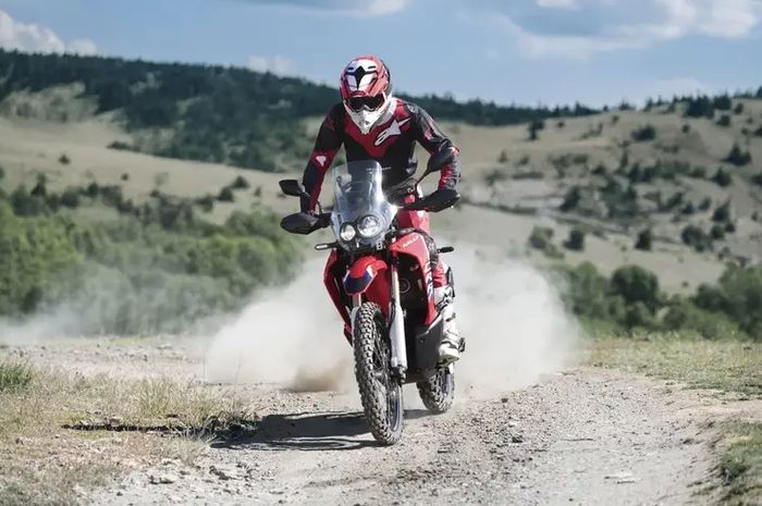 motor baru honda, moge honda, crf250 rally, motor adventure, harga crf250 rally, new crf250 rally, Makin Ngejreng, Inilah Wujud Honda New CRF250 Rally 2025, Intip Harganya